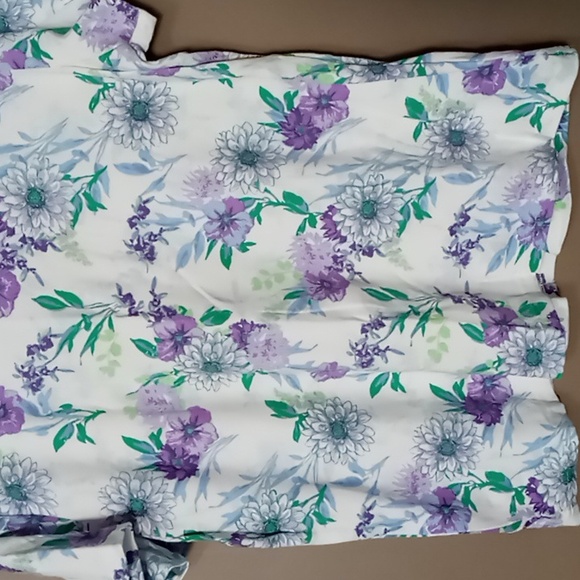 Laura Scott Purple Flowered Tee Size XL - Picture 4 of 5